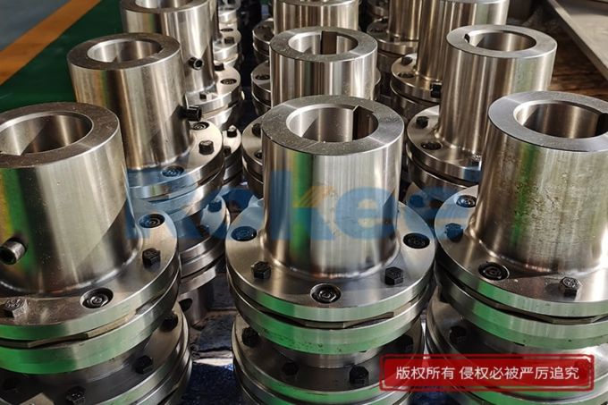 不銹鋼金屬膜片聯軸器,雙軸套彈性膜片聯軸器公司