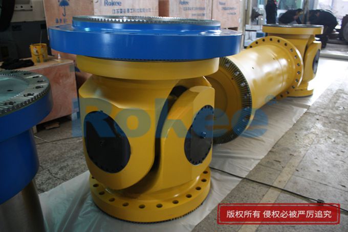 萬向聯軸器拆卸過程中防止萬向軸斷裂